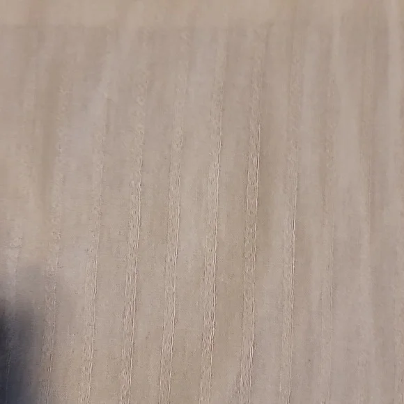 American Eagle Outfitters Cream Shirt - Picture 3 of 6